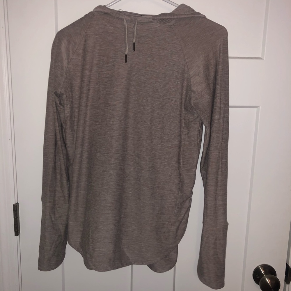 Athletic pullover